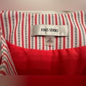 BRAND NEW JONES STUDIO SEERSUCKER JACKET PERFECT FOR LAYERING